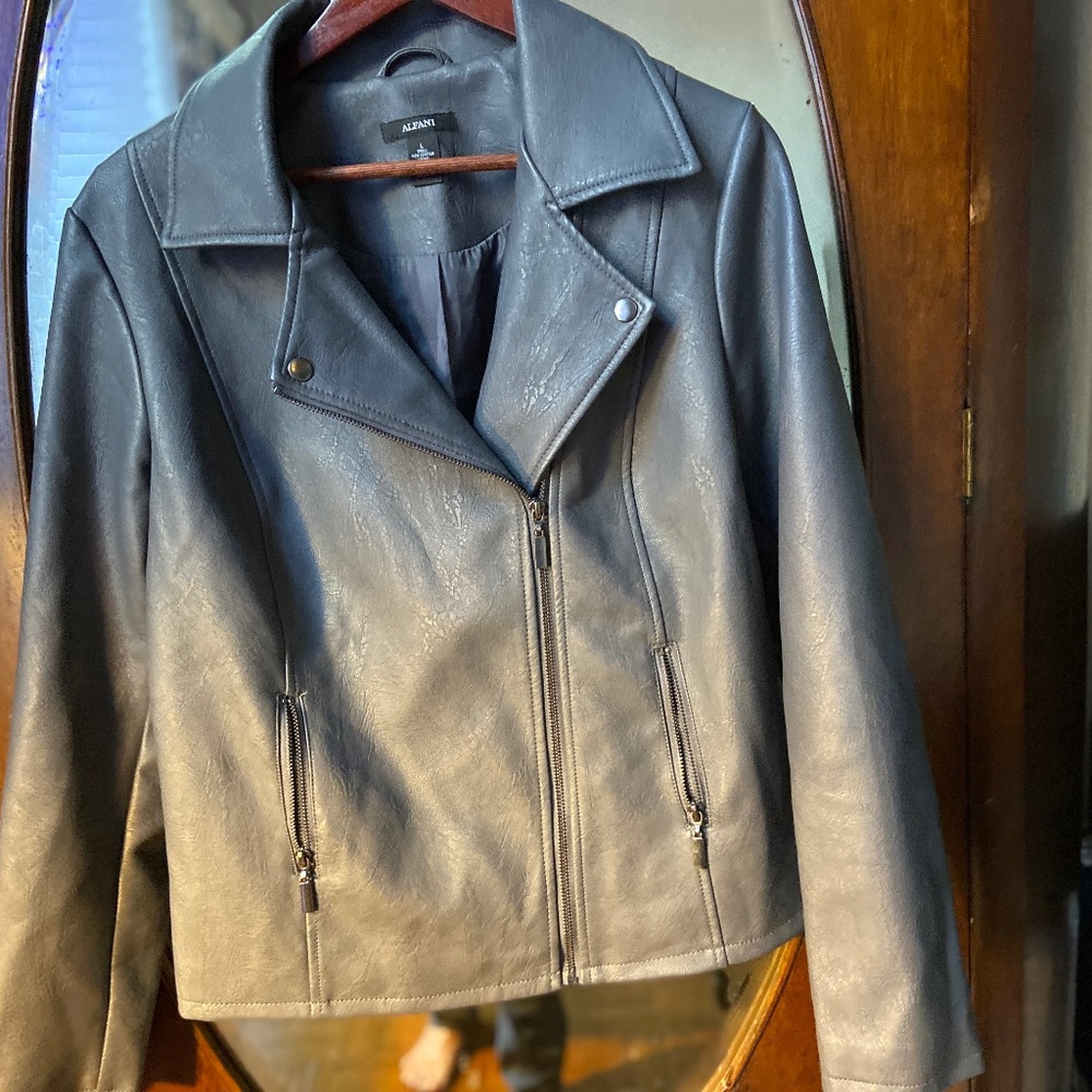 Alfani Leather Jacket Size L Grayish color